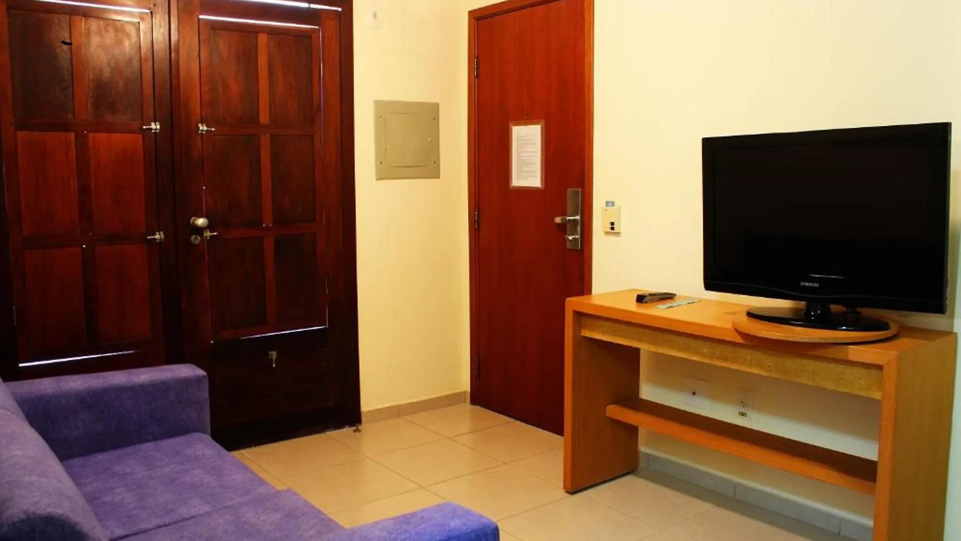 ****  Garbos Soleil Hotel Natal Brazil