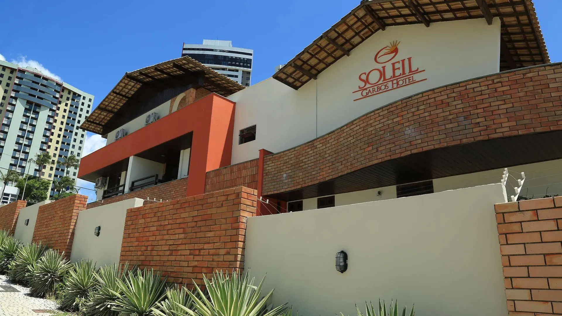 ****  Garbos Soleil Hotel Natal Brazil